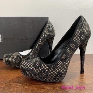 Report Signature Embellished Parker Pump